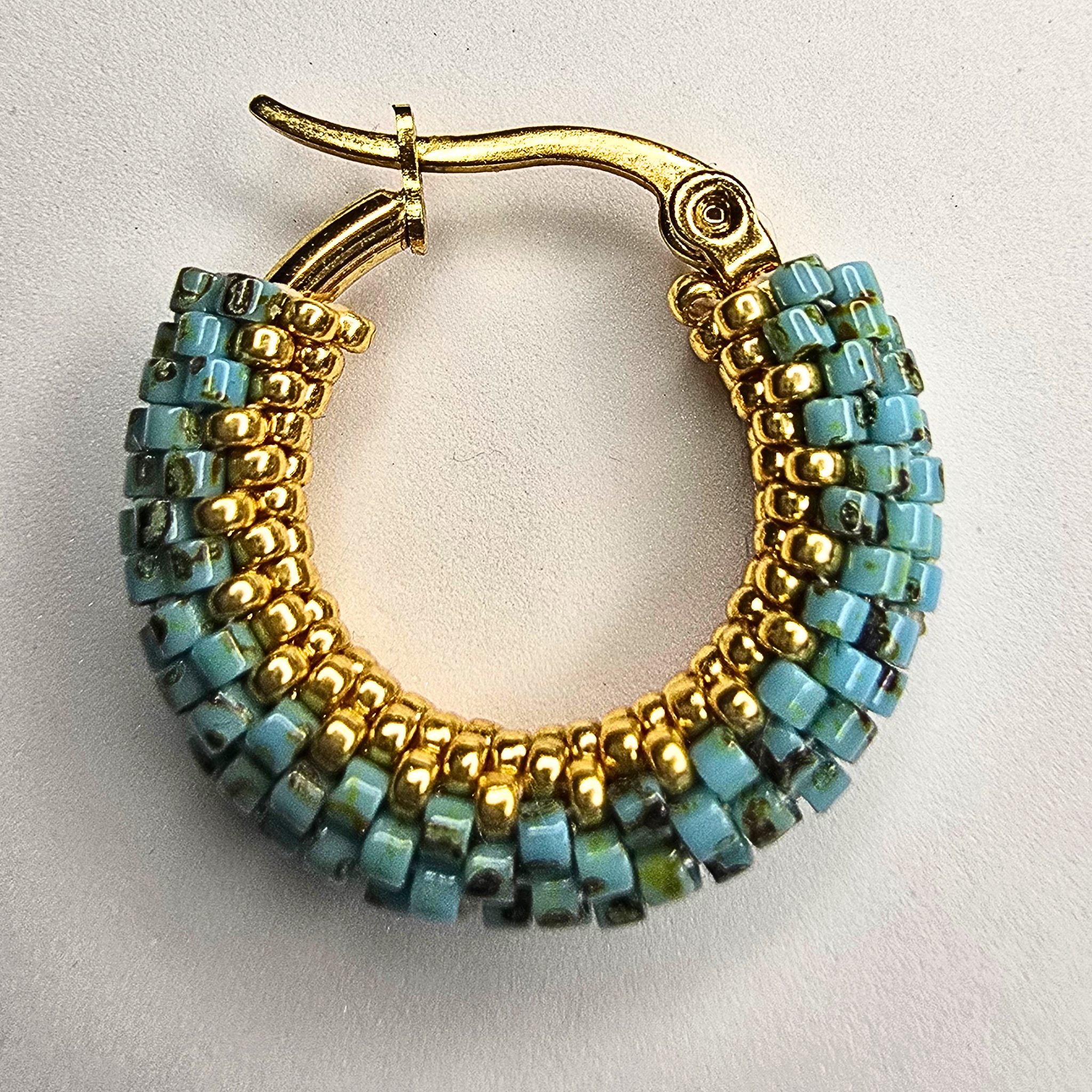 Small Beaded Loop Earrings Kit